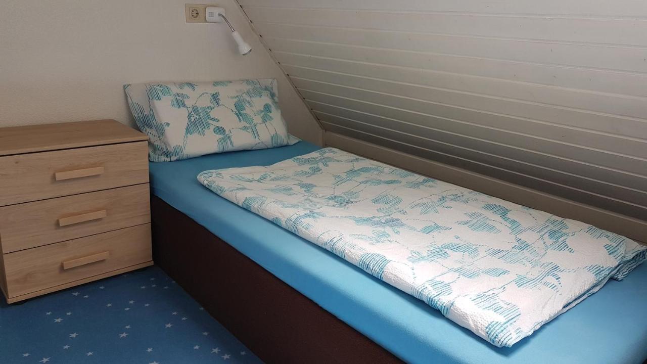 Ferienwohnung In Gartenlandschaft Cassel Extérieur photo